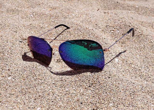 sunglasses-2523803_640